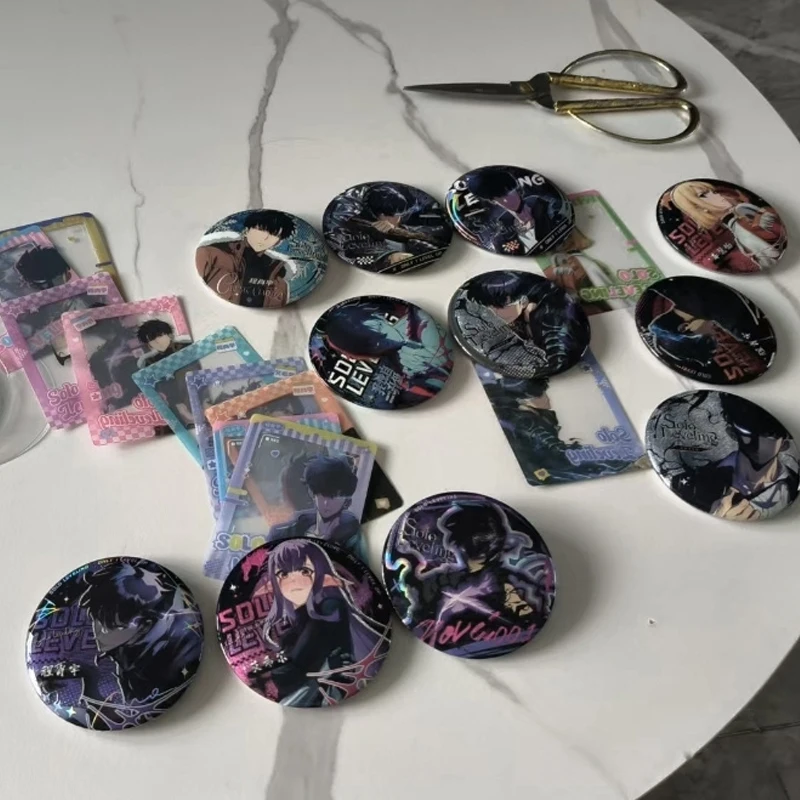 Nuovo 10 Pezzi Distintivo Anim - Cosplay Anime Solo recensione e prezzo